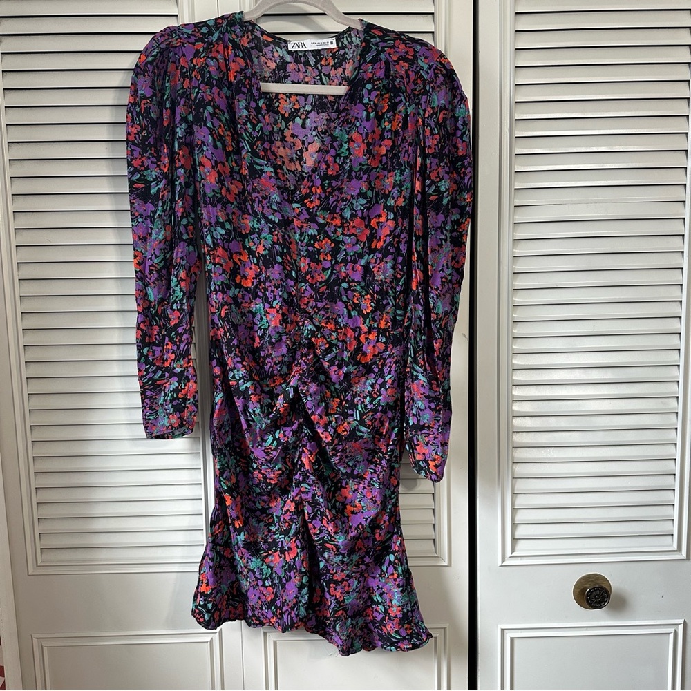 ZARA Floral Rushed Draped Printed Floral V-Neck Dress Sz Medium